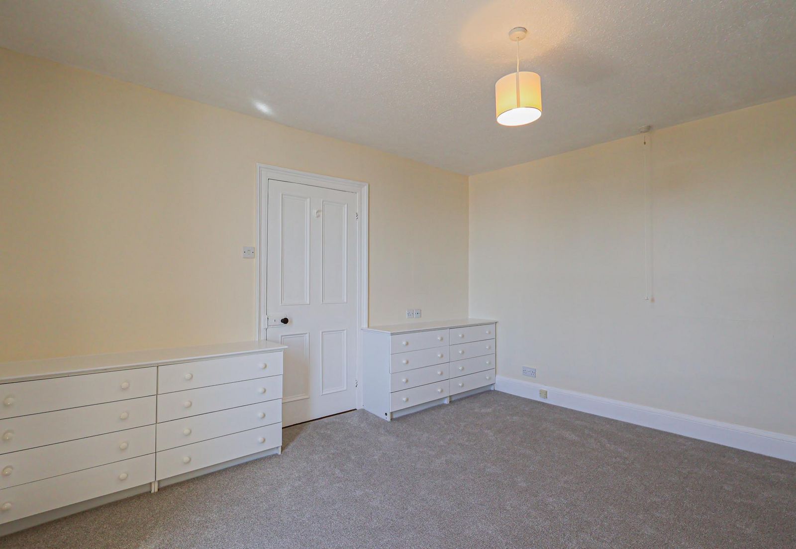 New Place photo 17