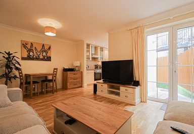Apartment 12, Park Place photo 5
