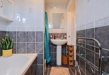 Flat 4, 29, Victoria Road photo 11