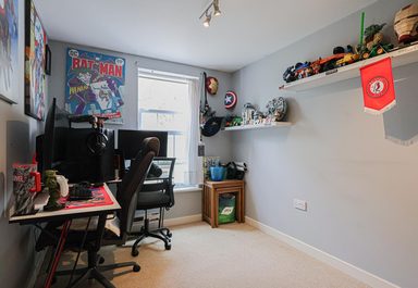 Apartment 2, Herald Court photo 13