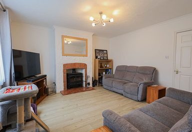 4 Inglewood Place photo 2
