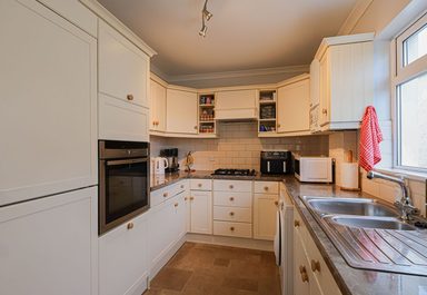 4 Inglewood Place photo 6