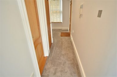 Apartment 3, Seabright photo 2