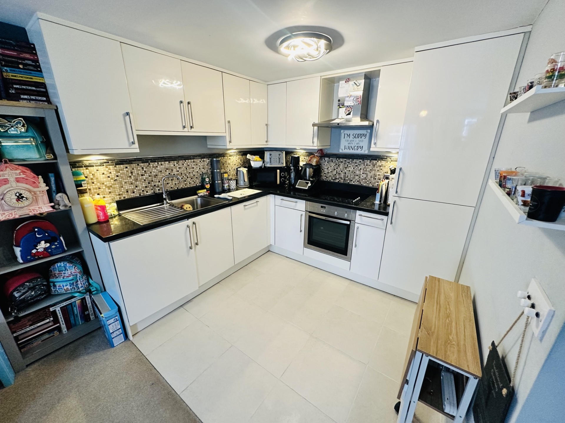 Apartment 2, Herald Court photo 7