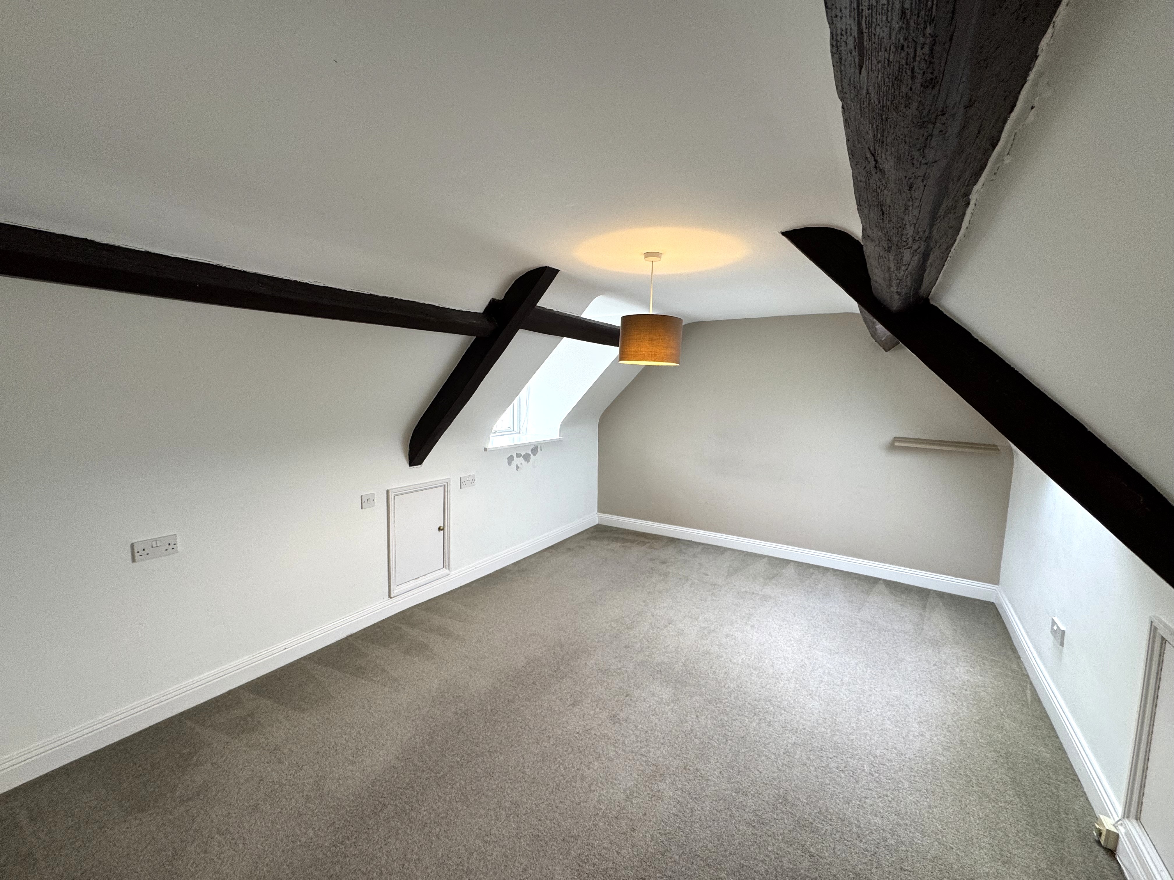 Flat 2, Trafalgar House photo 9