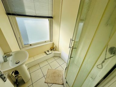 Ventnor house photo 12