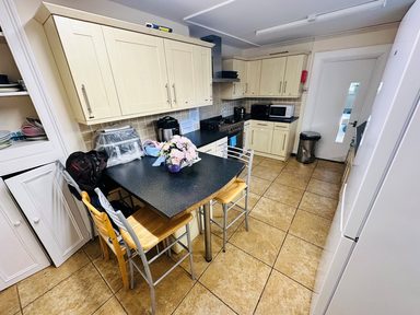 Ventnor house photo 3
