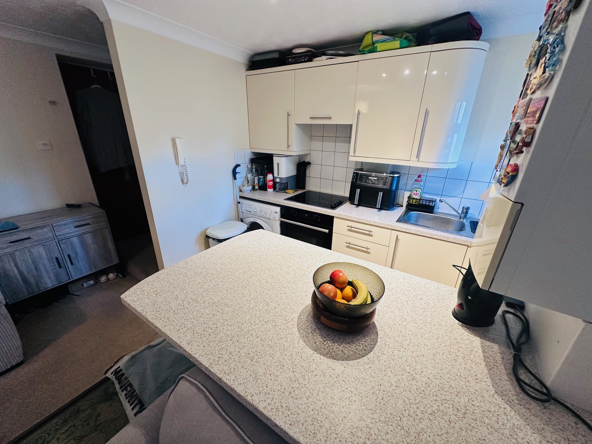 4 Laverstock Court photo 5