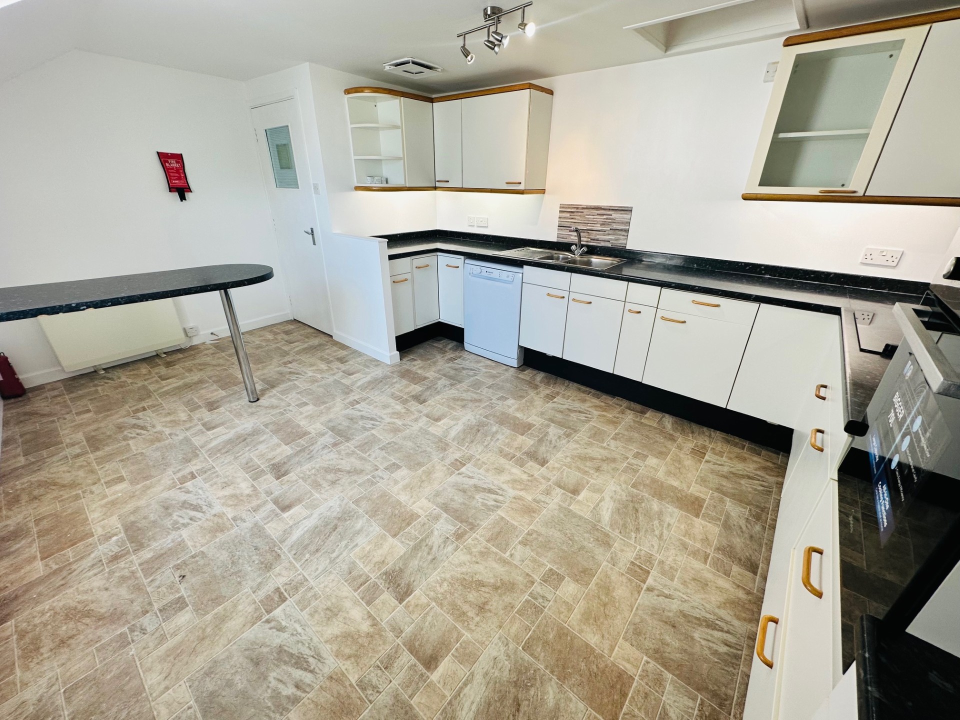 Flat 1 New Road photo 4