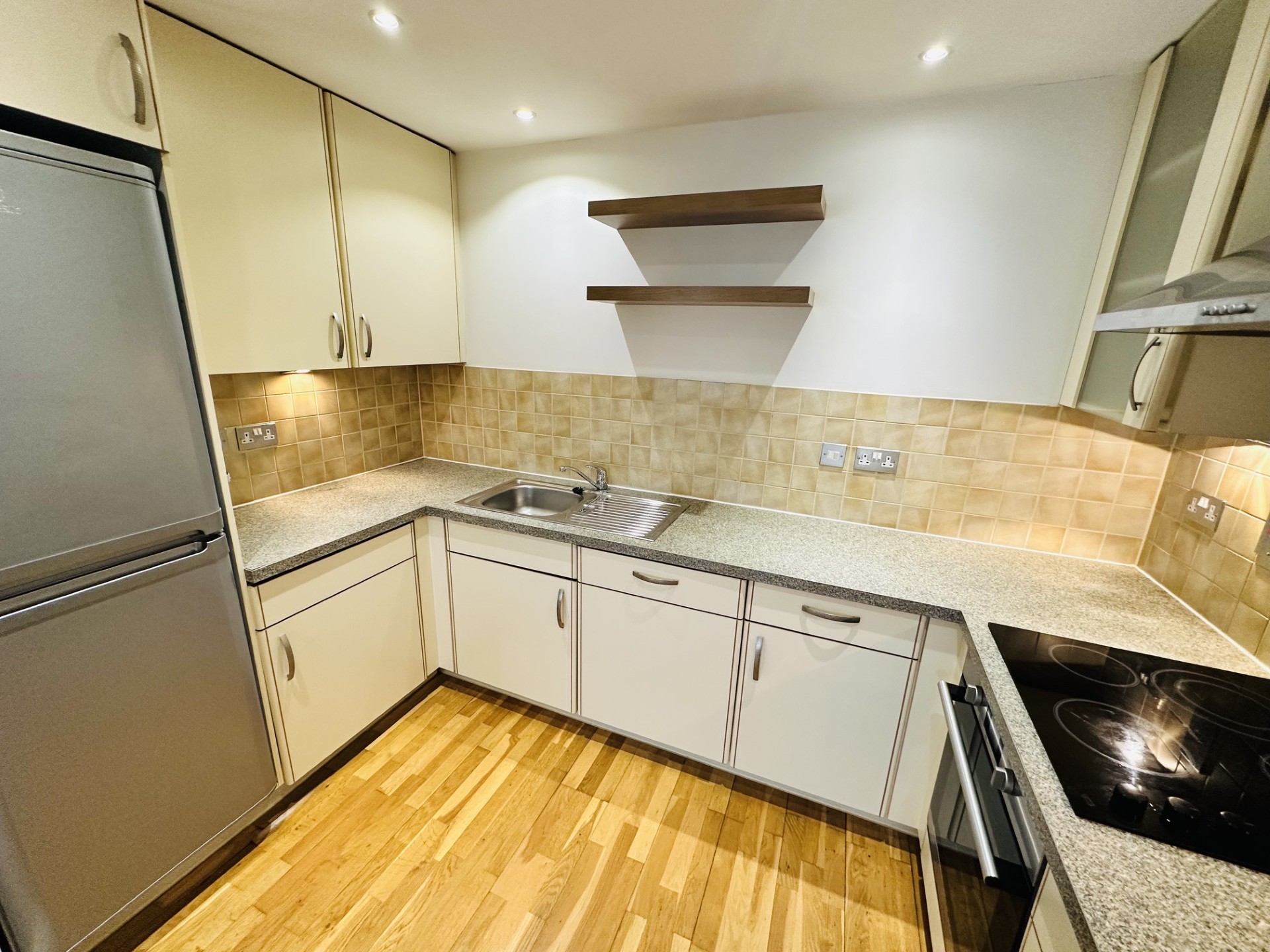 Flat 11, Park Place photo 7