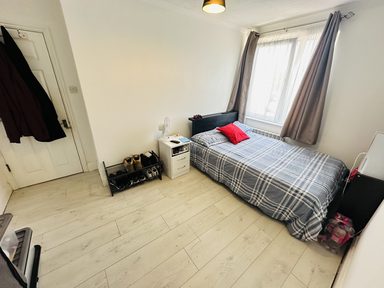 4 Inglewood Place photo 16