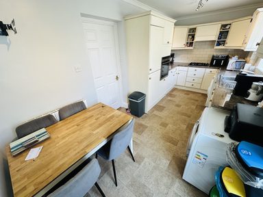 4 Inglewood Place photo 8