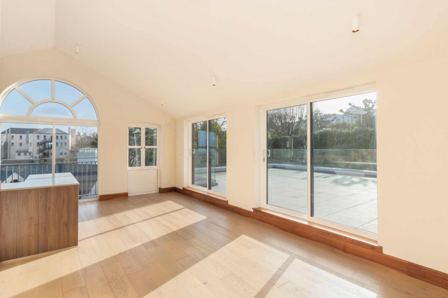 Apartment 31,ONE St Julian’s Avenue photo 3