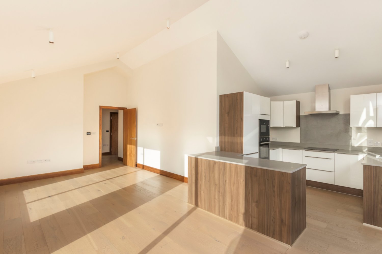 Apartment 31,ONE St Julian’s Avenue photo 4