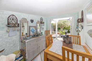 Enfield Cottage photo 25