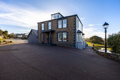 Albecq House photo 29