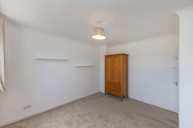 Claremont photo 16