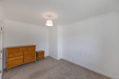 Claremont photo 19