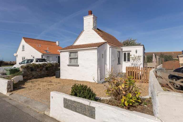 Pineapple Cottage photo 1