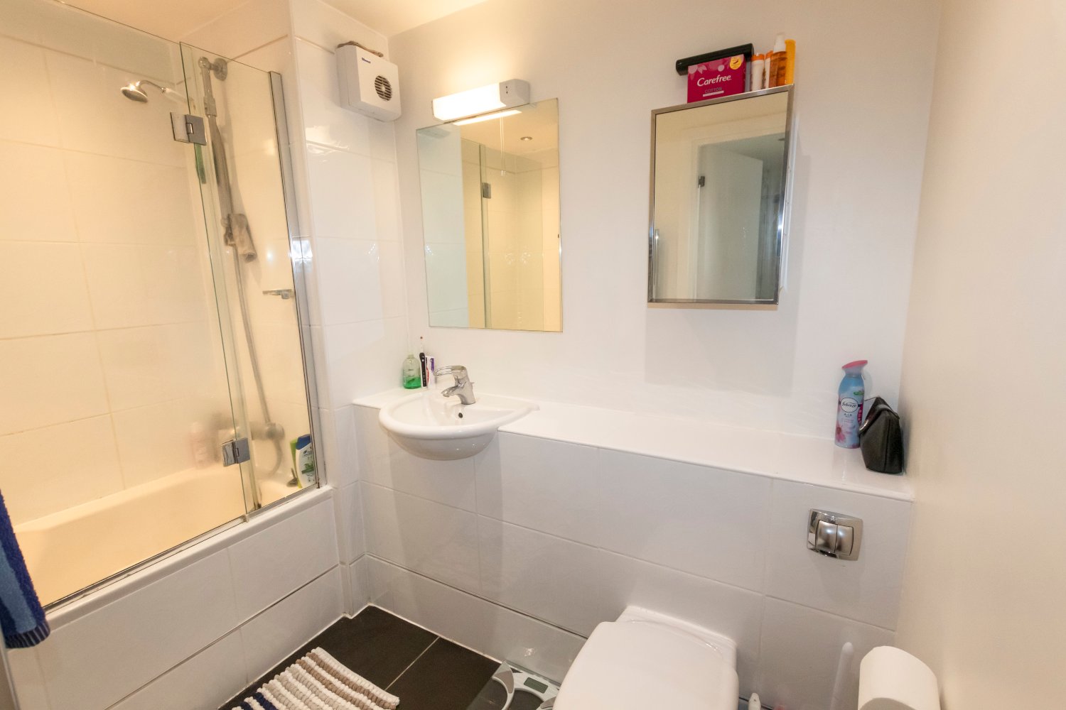 Apartment 8, La Reserve photo 9