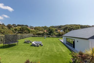 Ocean View photo 24
