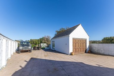 Rockview photo 20