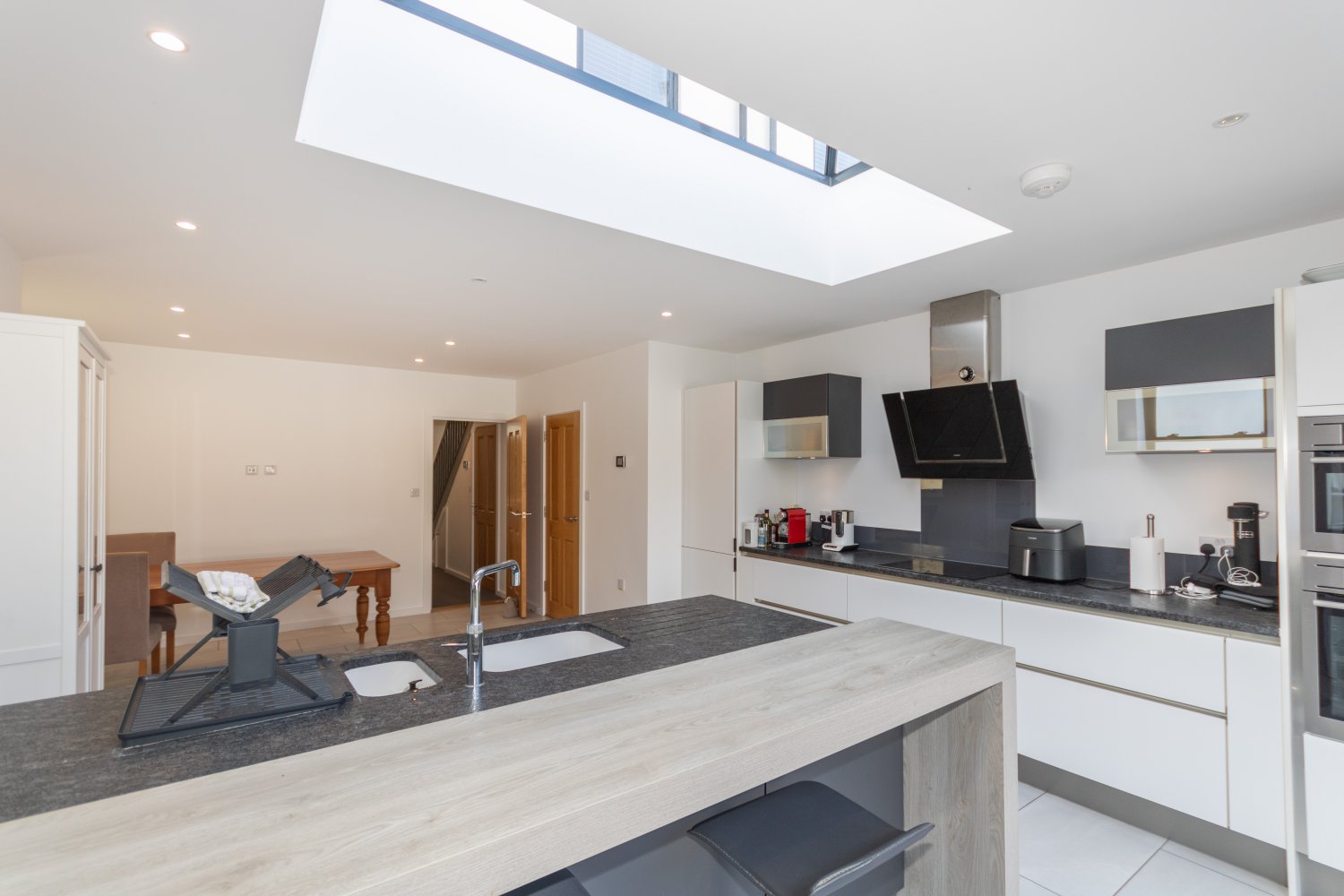 2 La Maisonette photo 6
