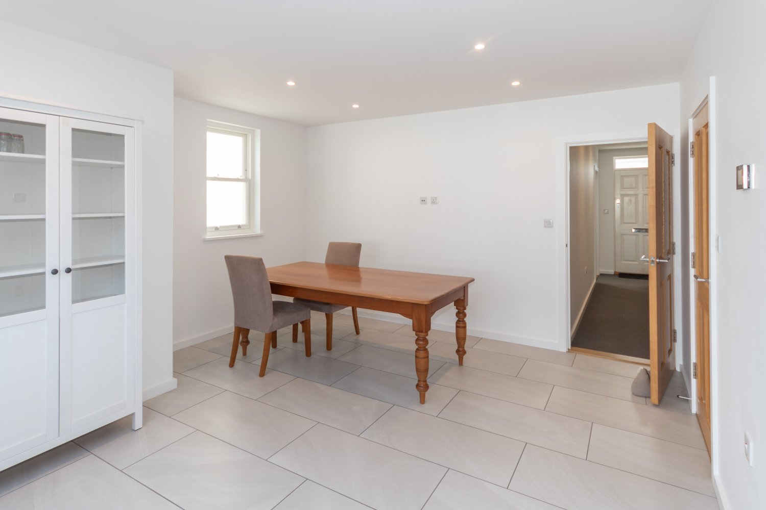 2 La Maisonette photo 4