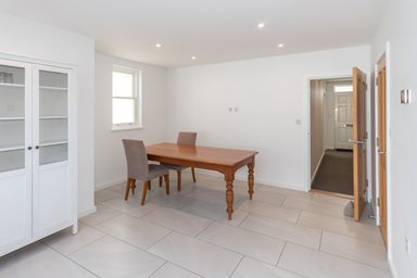 2 La Maisonette photo 4