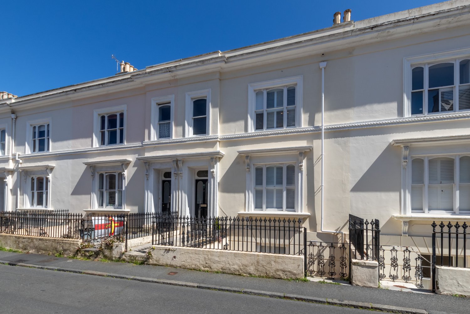 2 Clifton Terrace photo 28