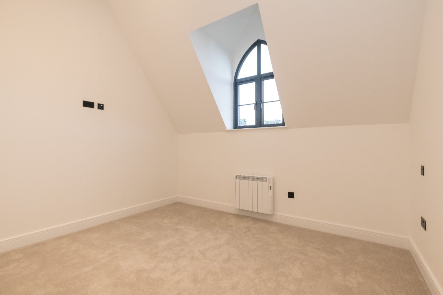Apartment 14  Ebenezer Church photo 9