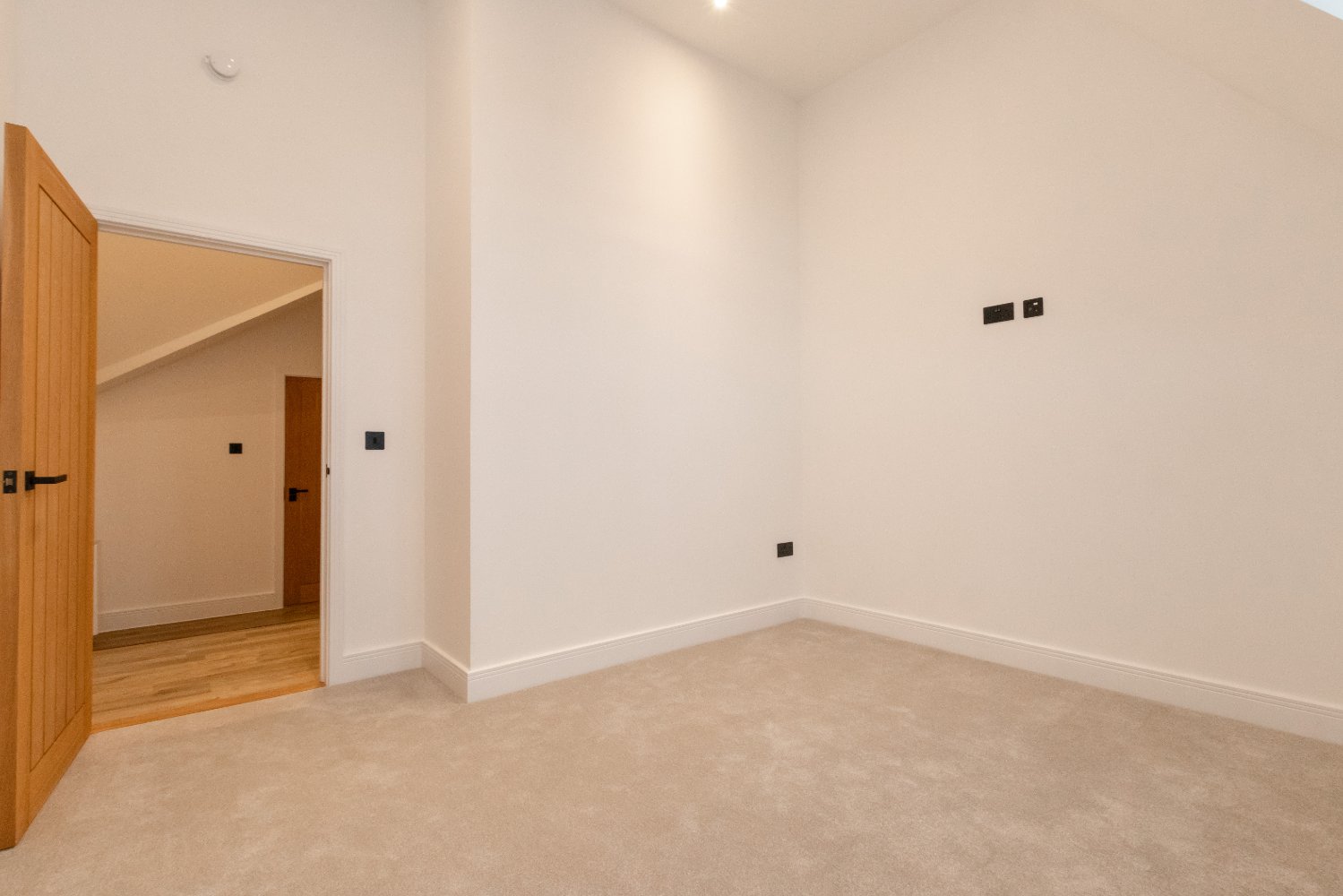 Apartment 14  Ebenezer Church photo 10