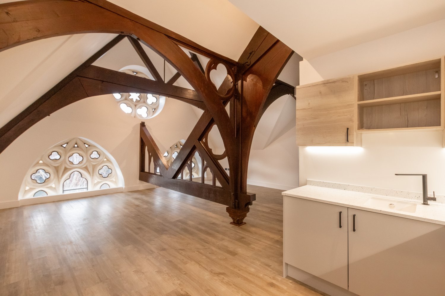 Apartment 9  Ebenezer Church photo 9