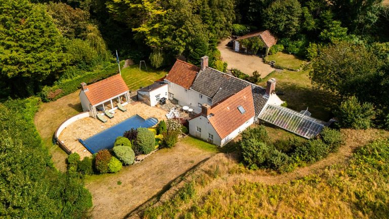 Le Clos De Bas