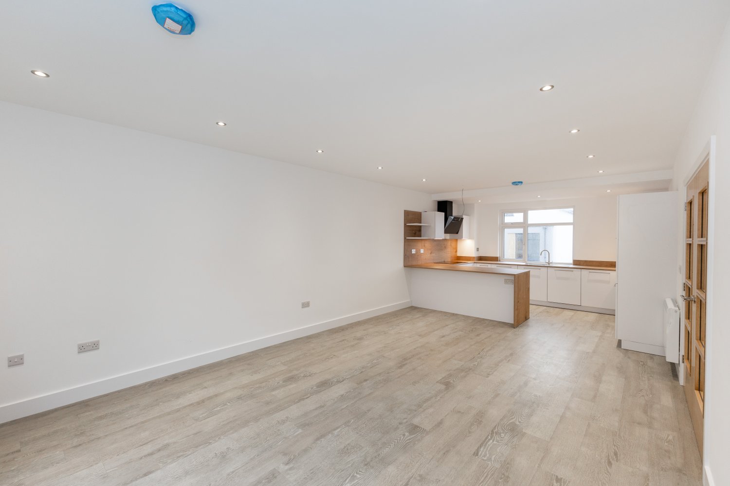 No.7 Allanson Court photo 6