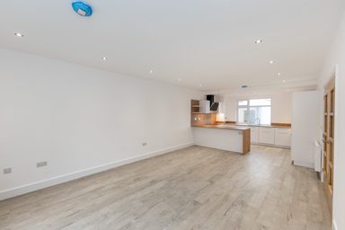 No. 9 Allanson Court photo 6