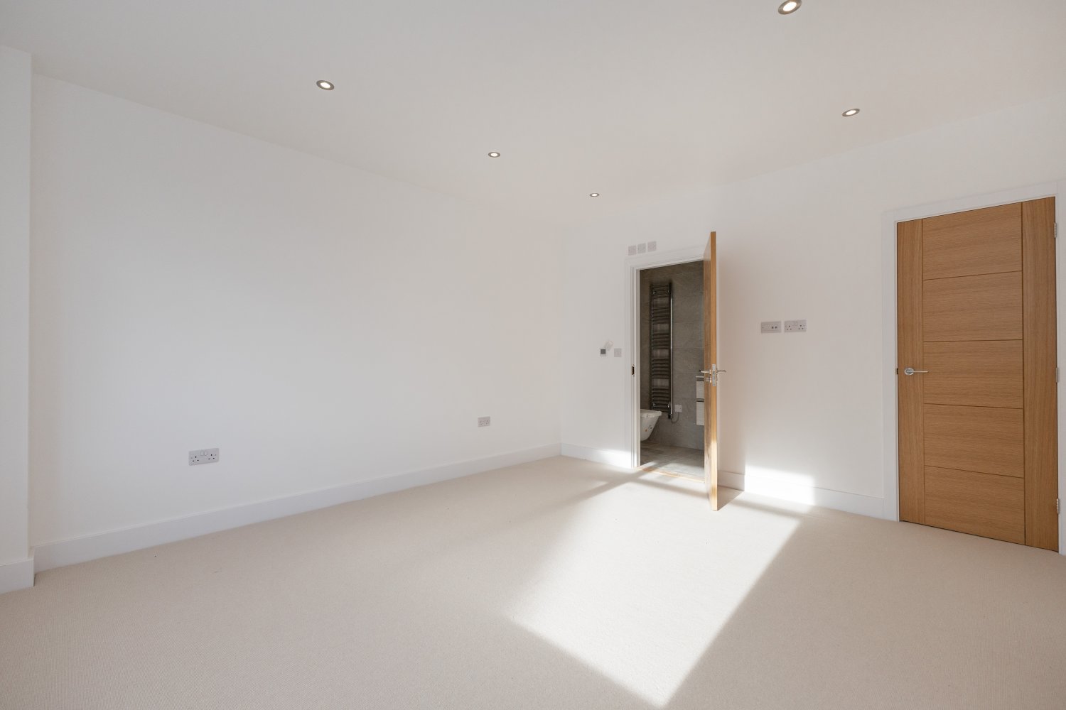 No. 10 Allanson Court photo 8