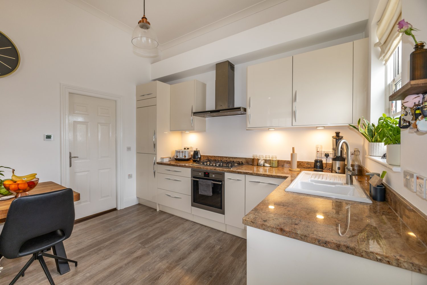 Newington House photo 6