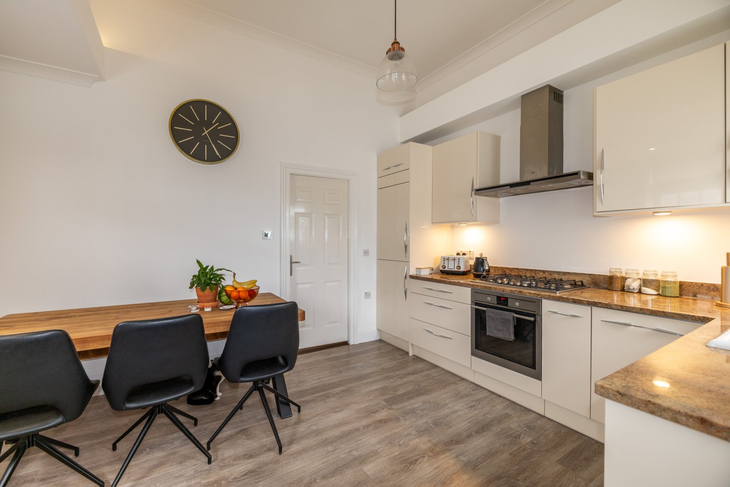 Newington House photo 5