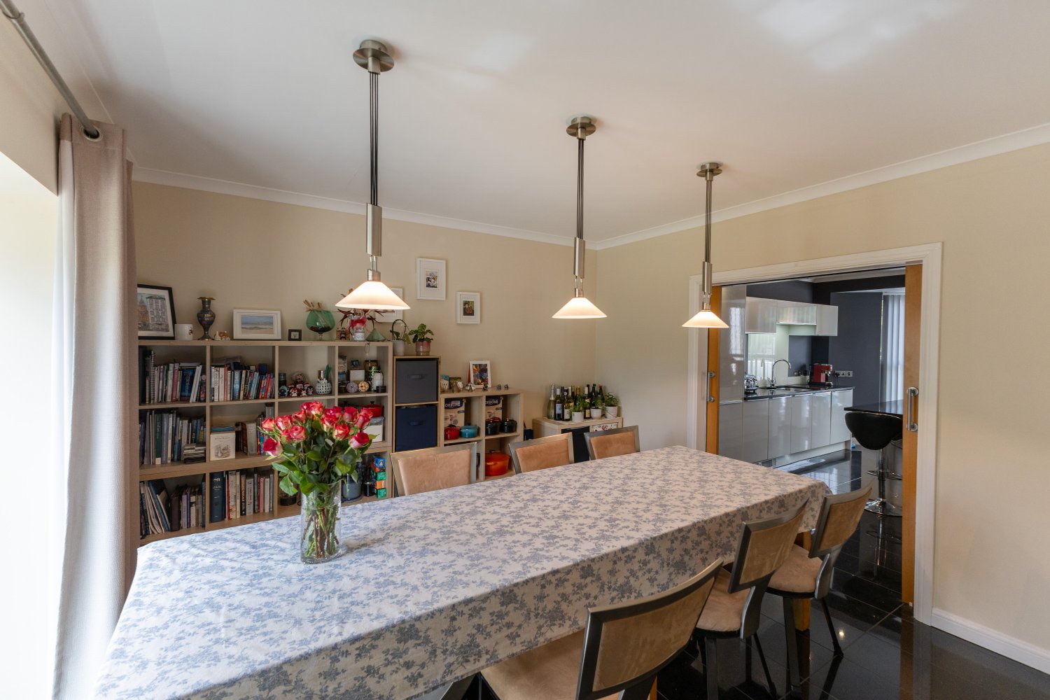 6 St Martins Court photo 10