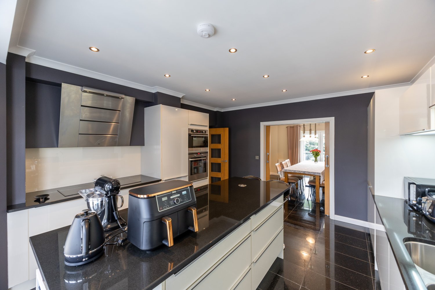 6 St Martins Court photo 7