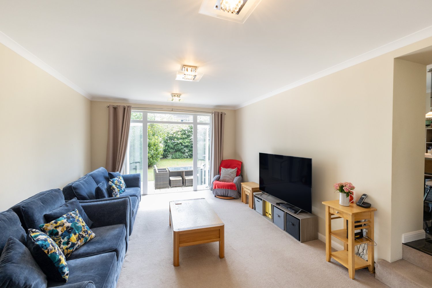 6 St Martins Court photo 4