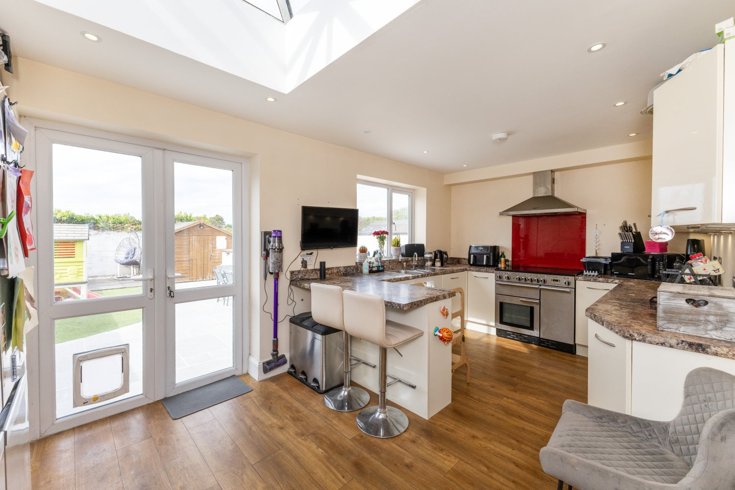 Evrika Cottage photo 3