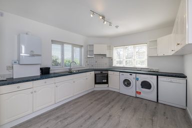 La Rousse Apartments photo 9