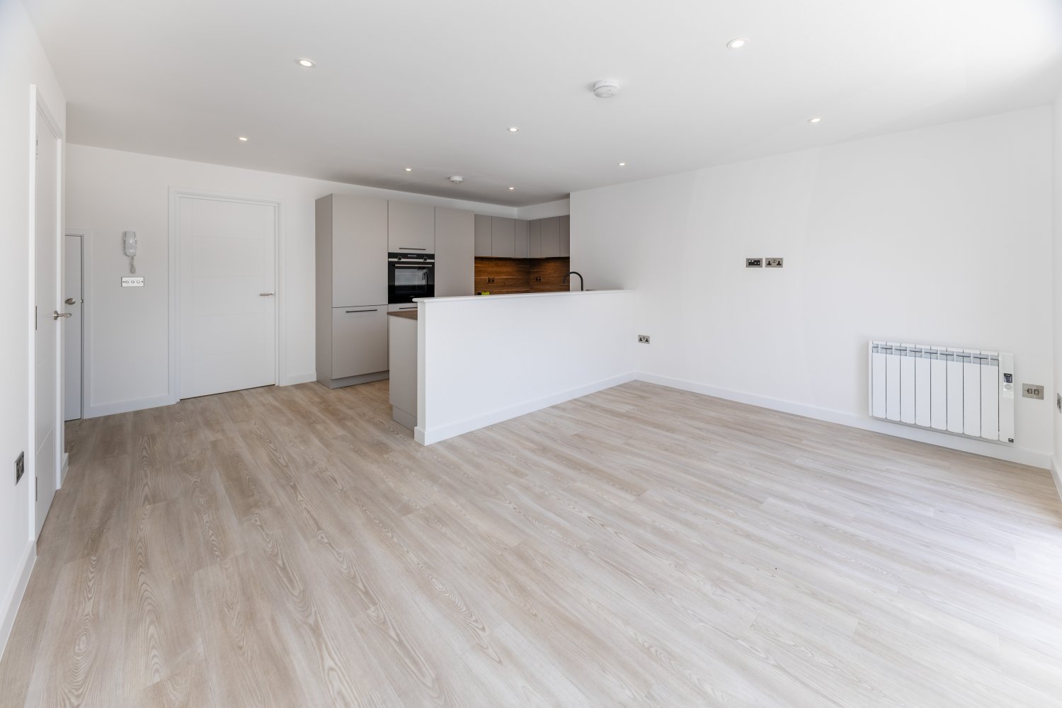 2 Mount Hermon Apartments photo 5