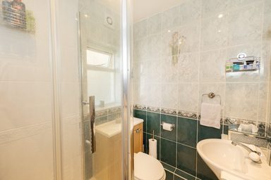 2 Tropicana Bungalows photo 6