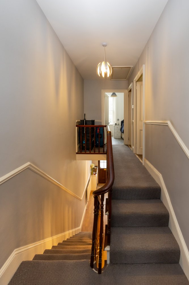 2 Hazeldene photo 9