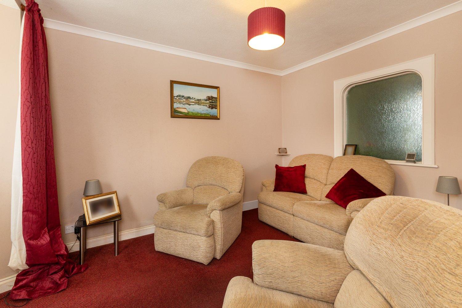 2 Hazeldene photo 5