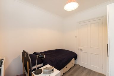2 Hazeldene photo 16