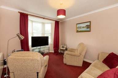 2 Hazeldene photo 3